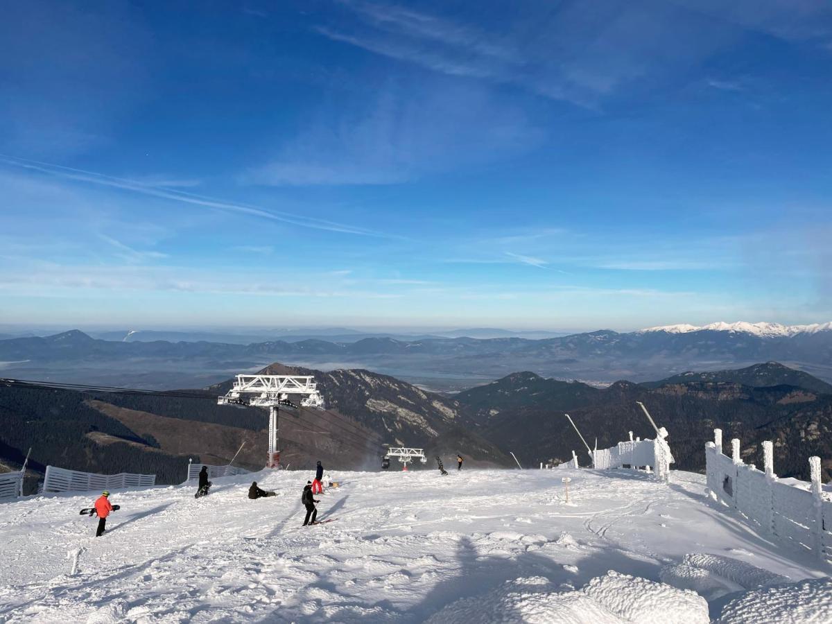 Holiday Raj Bešeňová Exteriör bild